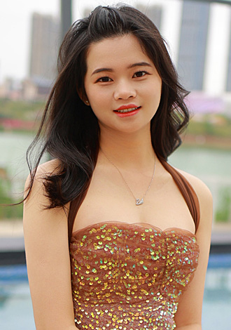 Date the member of your dreams: meet Asian member, Yuying from Shanghai