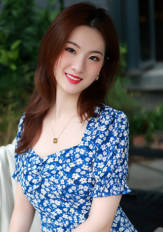 Most gorgeous profiles: Xiangyu from XiangCheng, member in China
