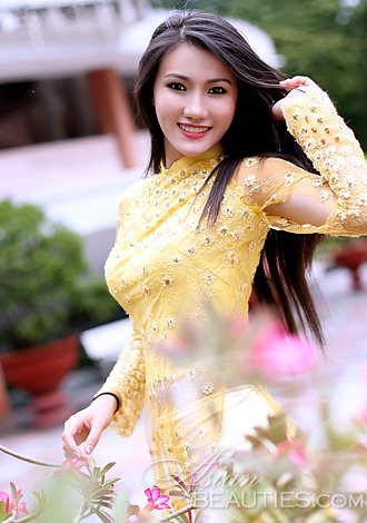 caring Asian member Thi Kieu Trang from Ho Chi Minh City, 27 yo, hair ...
